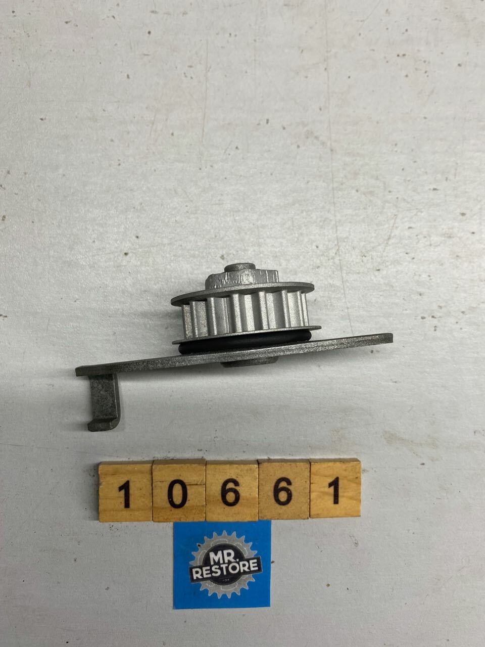 Yamaha RD350 RD250 YPVS RZ350 RZ250 FZ600 Rear Shock Pulley Assy 29L-22267-00