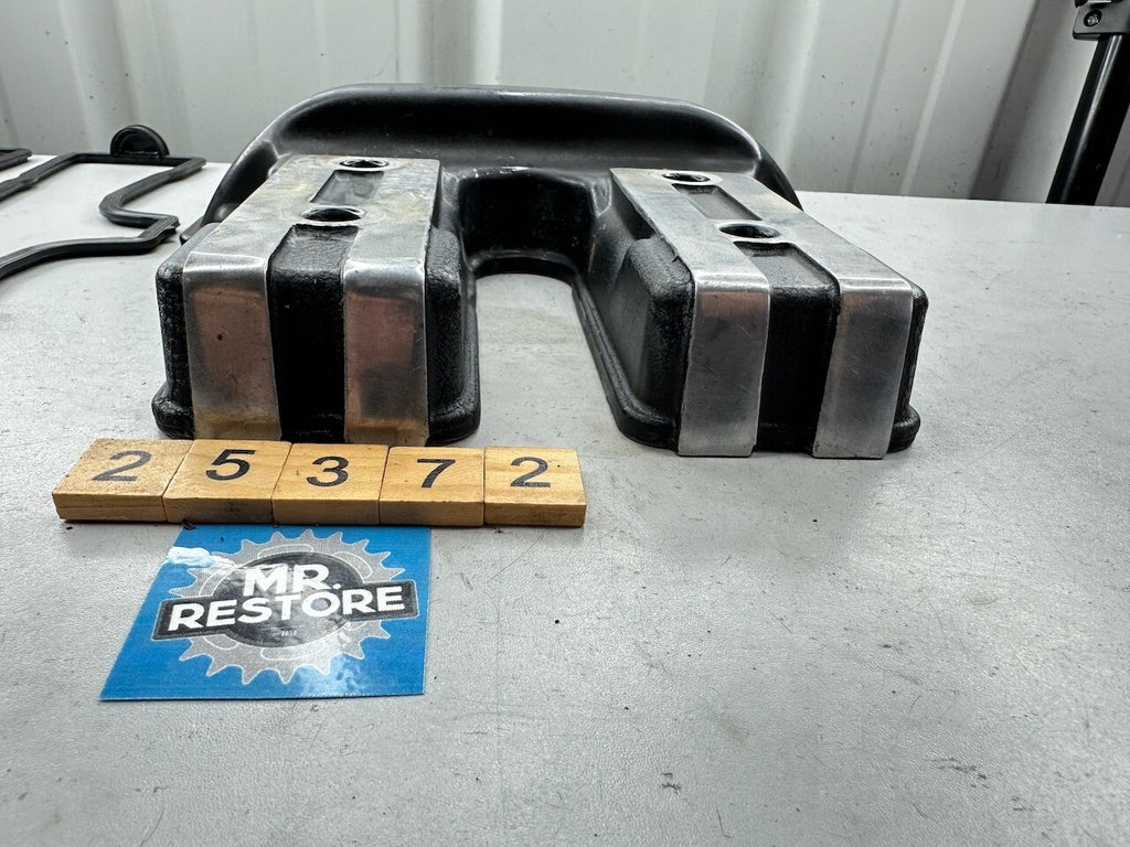 Yamaha V-Max 1200 VMX12 '85-02' Cylinder Head Rocker Cover & Gasket 1FK-11191