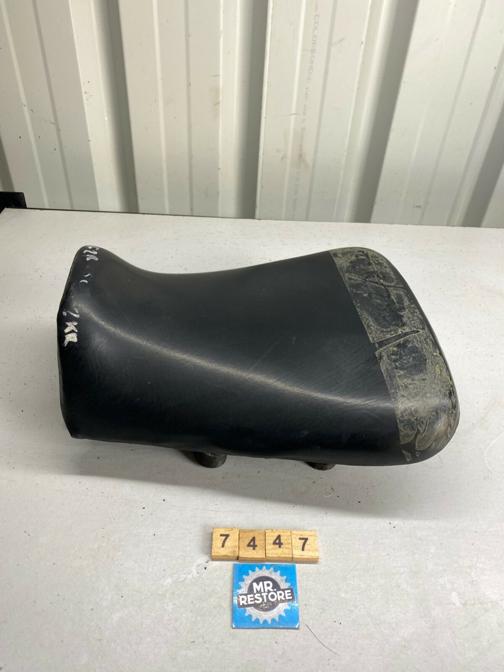Yamaha FZR250 2KR 3HX Riders Pilot Seat 2KR-24710 - 3HX-24710