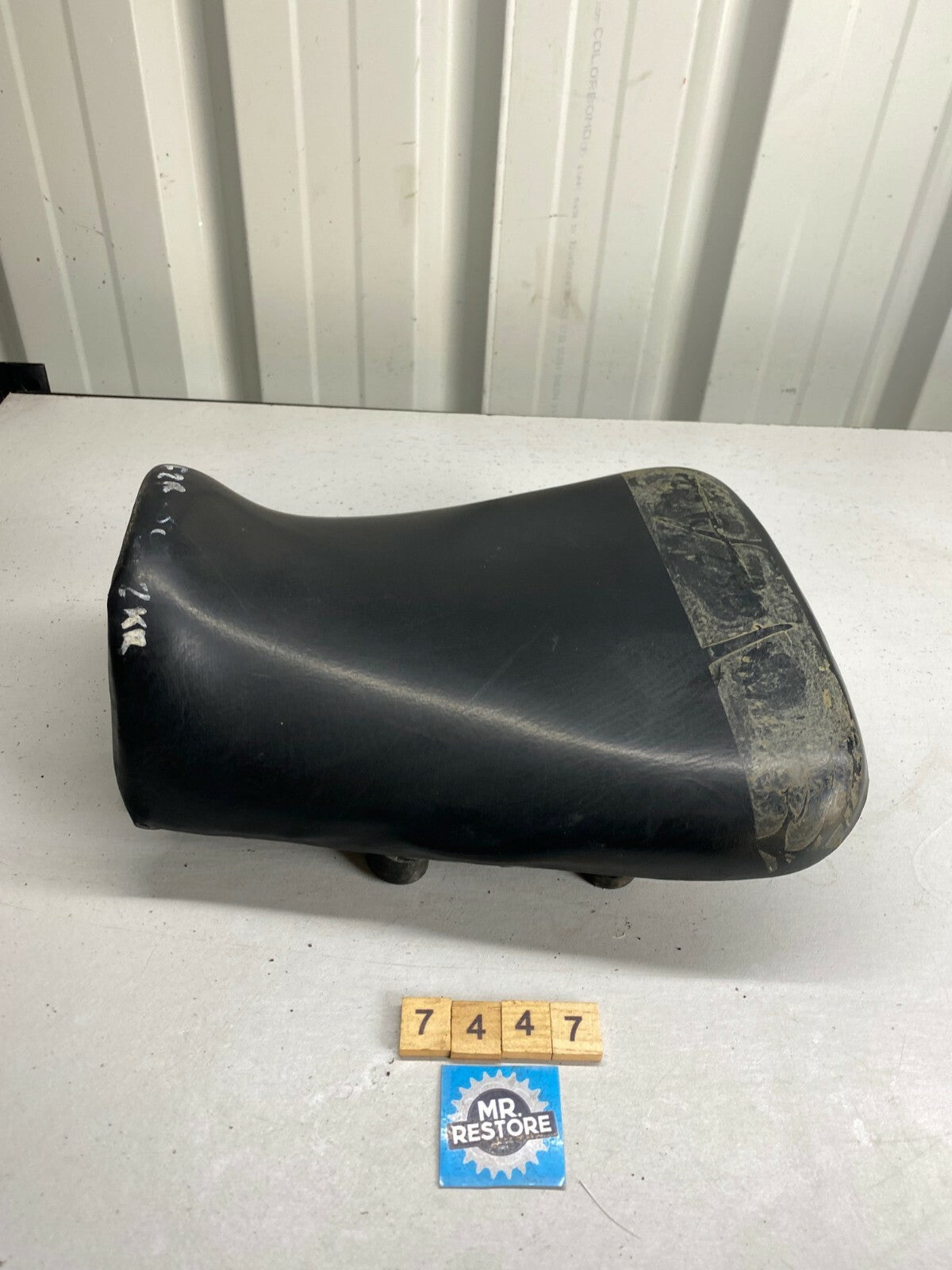 Yamaha FZR250 2KR 3HX Riders Pilot Seat 2KR-24710 - 3HX-24710
