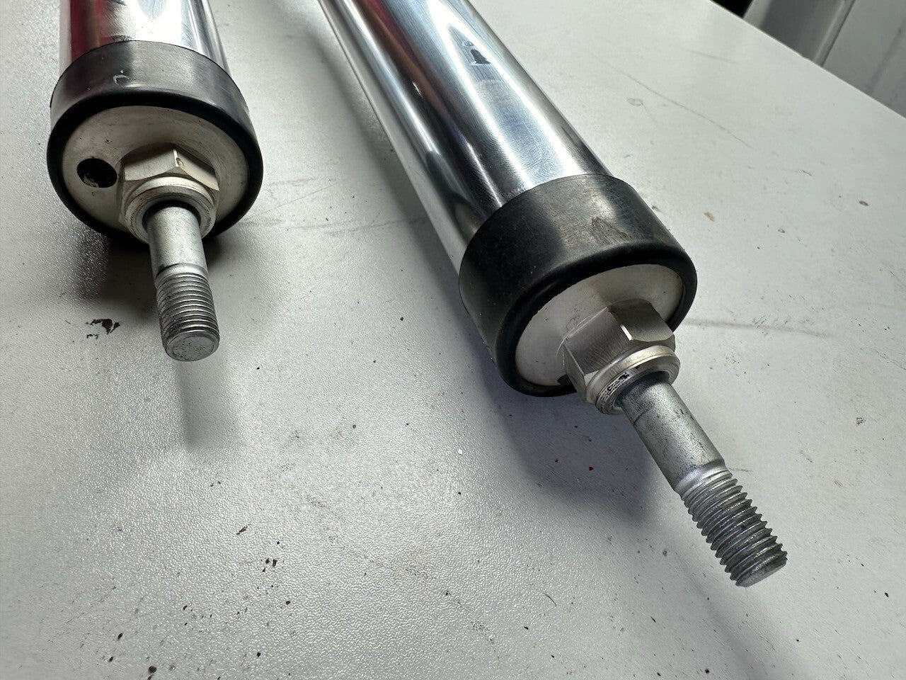 BMW R1200GS ADV 2007 Pair of Straight Forks 7664958  7664957