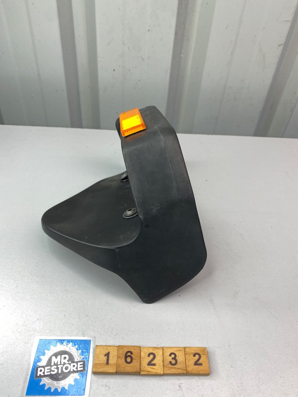 BMW R1100R R850R L/H Oil Radiator Guard 46 63 2 313 735