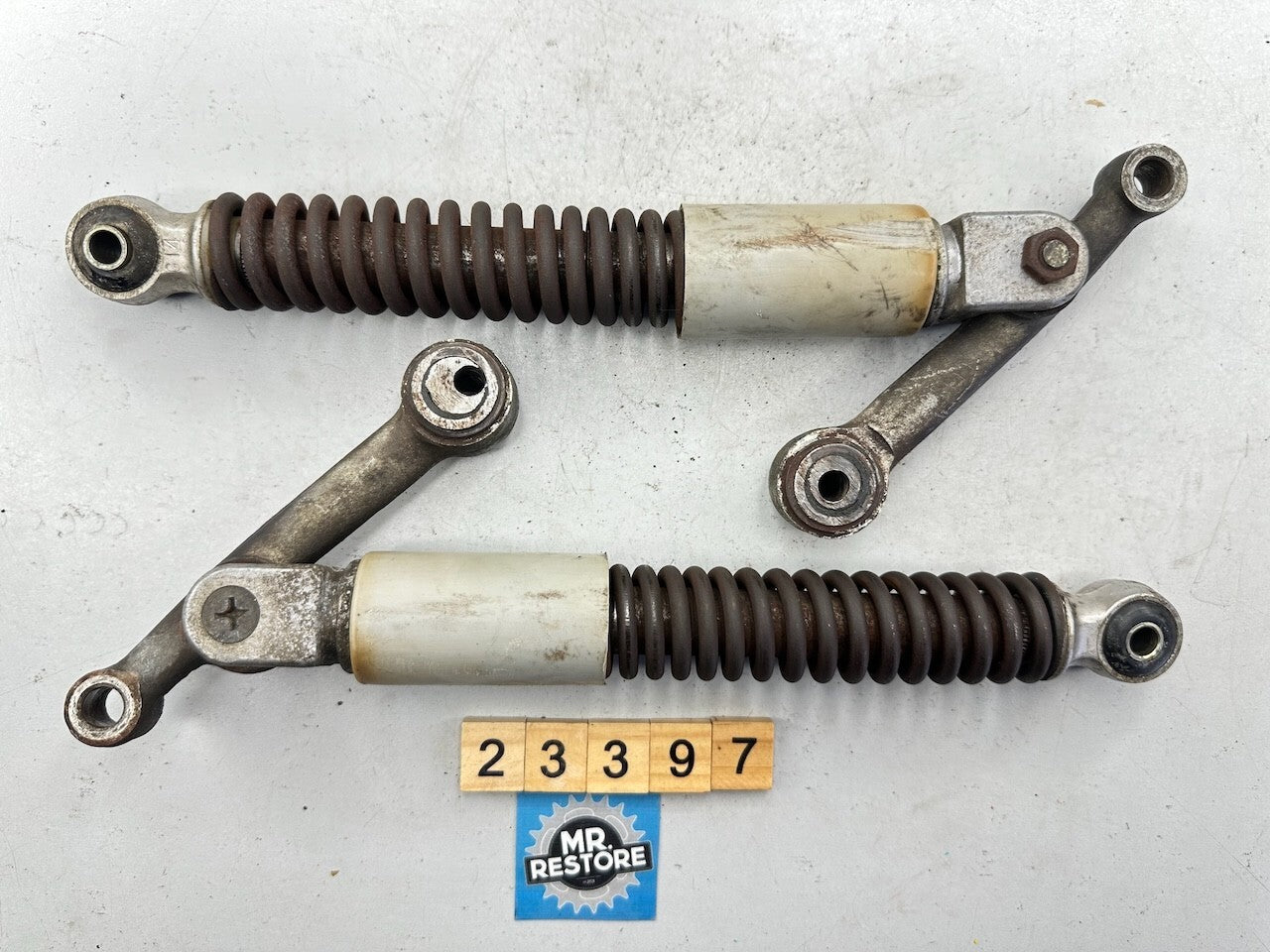 Yamaha V70 V80 V90 Pair of OEM Front Suspension Shock Absorbers & Control Arms