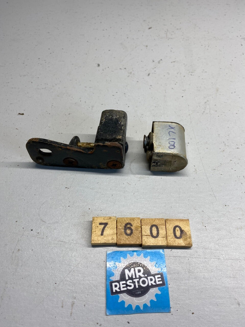 Honda XL 100 1973 Helmet and Steering Locks (no key)