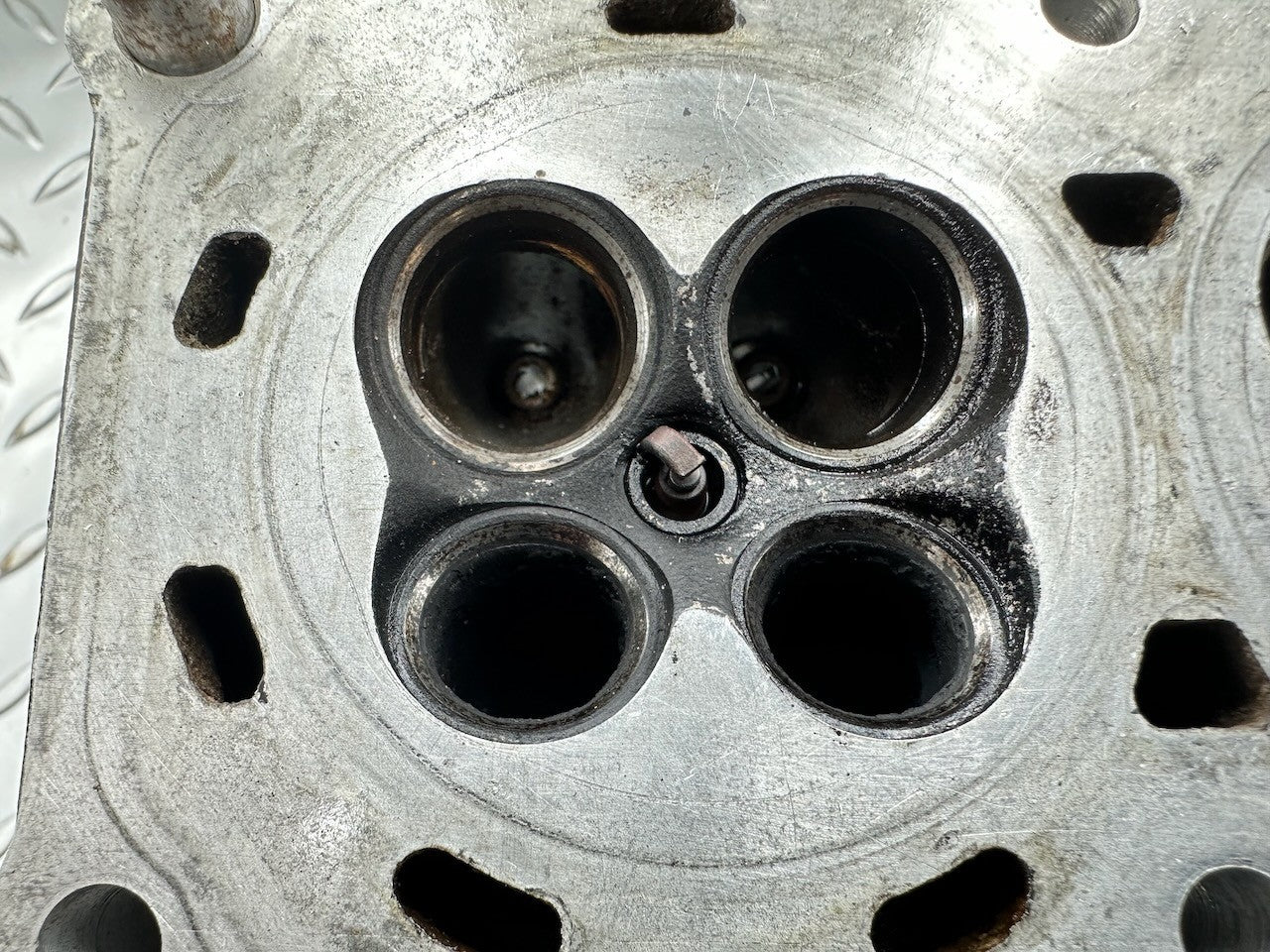 Honda CBR250R MC19 KY1 Cylinder Head