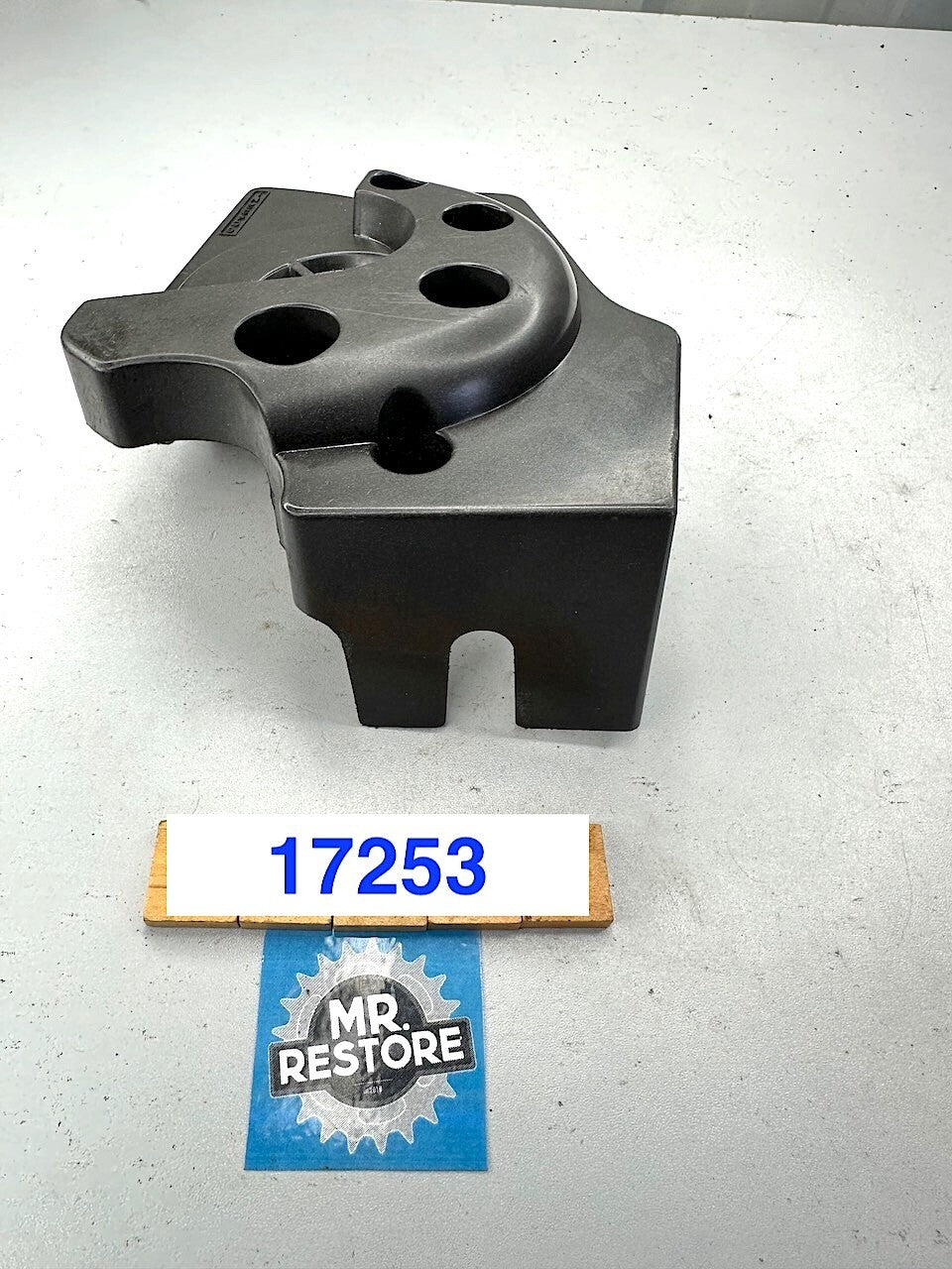 Kawasaki ZX2R ZXR250R Sprocket Cover 14026-1145
