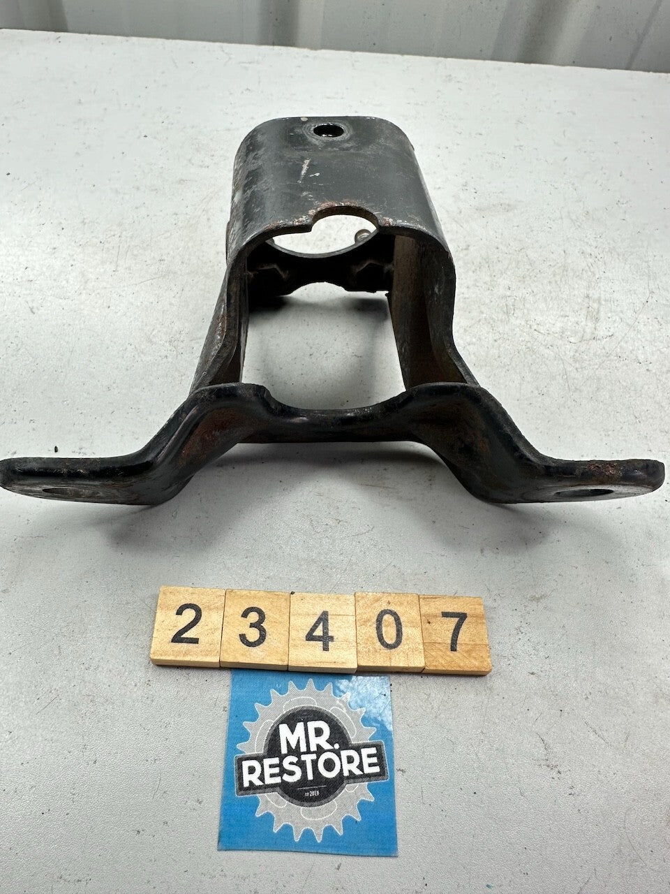 Yamaha V70 V80 V90 Handle Bar Bracket 296-23461-02-33