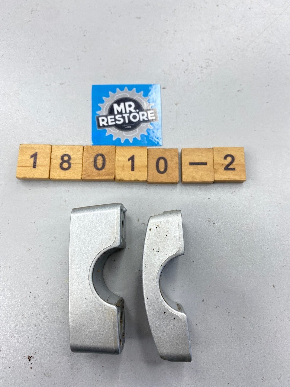 BMW R1200GS Set Case Holder Pipe Clamps (Pair) 46547684693  46547684694