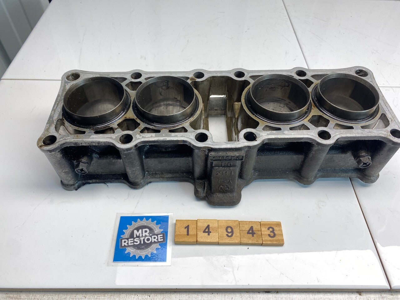 Yamaha FZR250 3LN Cylinder Block on Standard 48mm Bore 2KR-11310-01