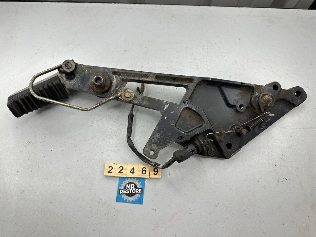 Kawasaki GPZ1000RX ZX1000 1986-88 Right Muffler Stay Foot Rest Bracket