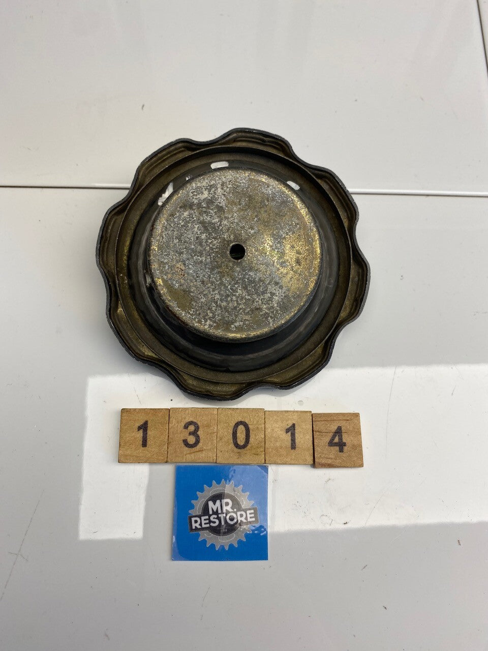 Honda XL185 XL250 XL500 XL600R Vintage Classic Fuel Gas Tank Cap OEM (Silver)