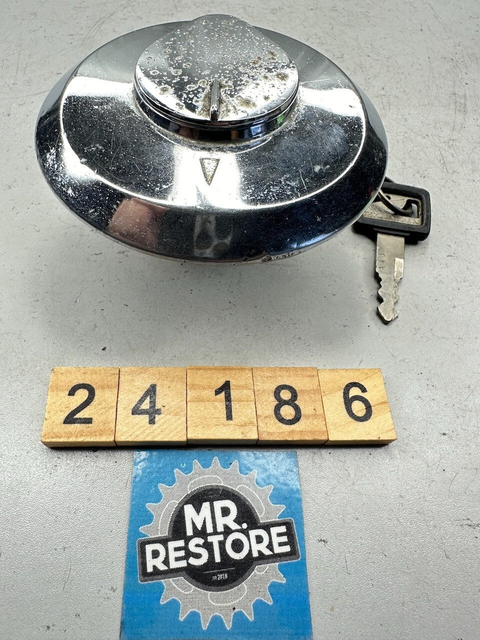 Honda CB 1000 900 750 650 450 125 CBX1000 GL650 OEM Fuel Tank Cap & Key