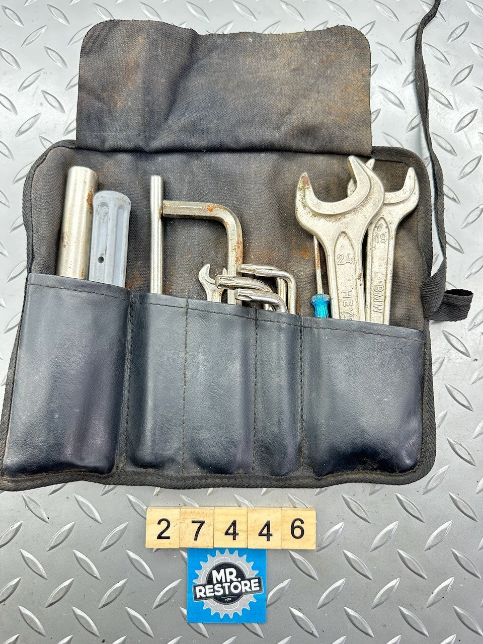 BMW F650GS '99-03' OEM Tool Kit 71117650988