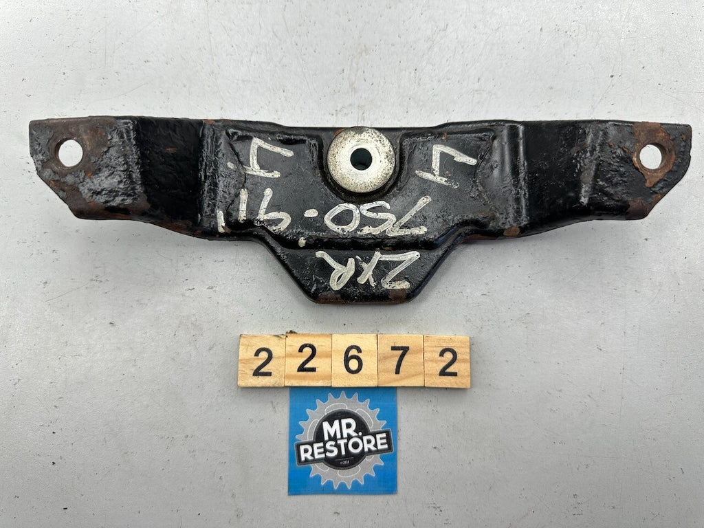 Kawasaki ZX750 ZX7R 1991-92 Fuel Tank Bracket & Rubber Mount