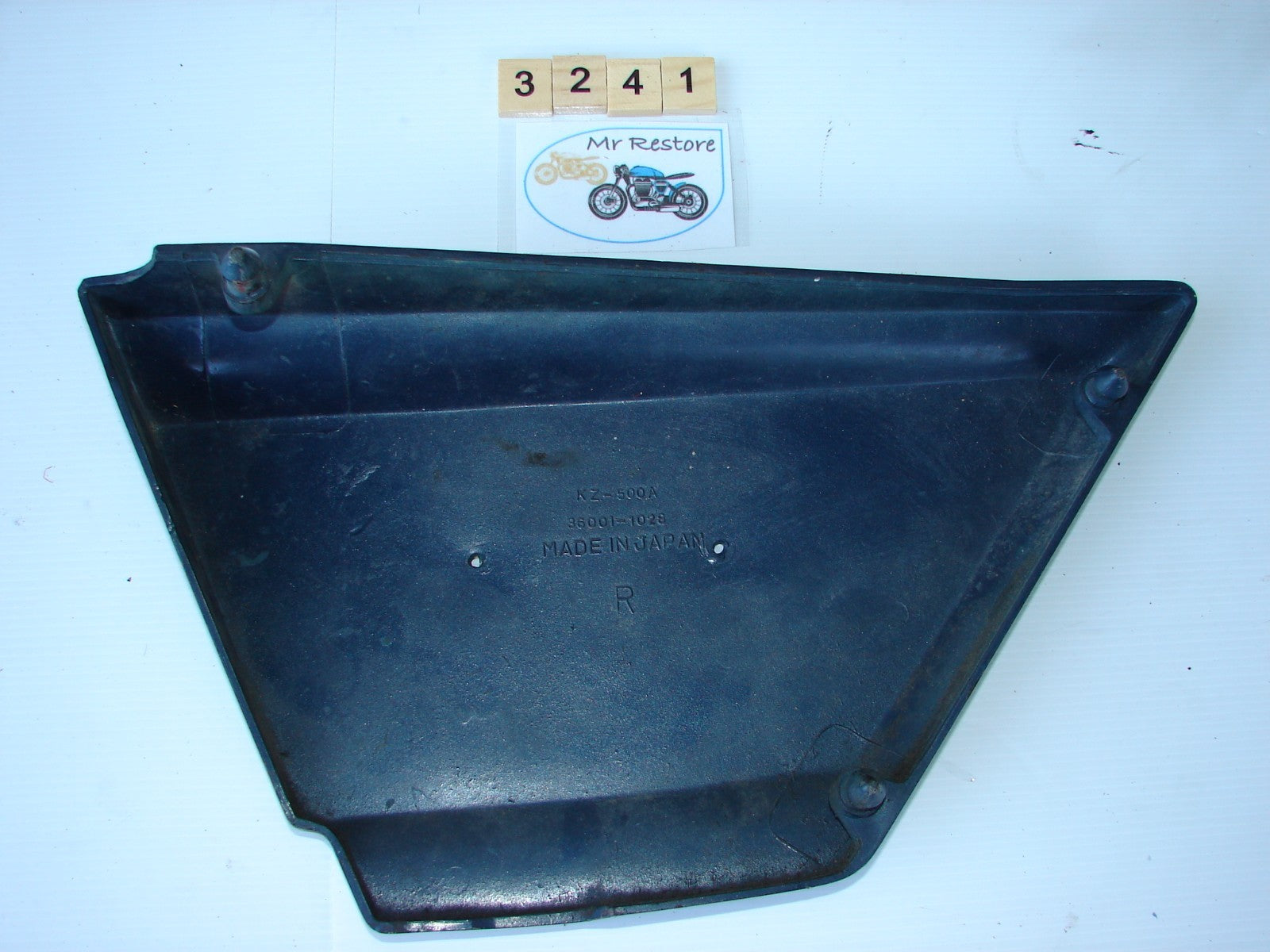 Kawasaki Z500A Side Panel R/H 36001-1028