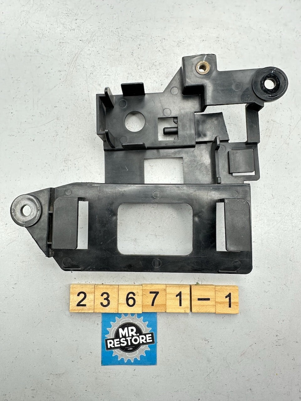 Kawasaki ZZR250 EX250 '88-07' Electric Bracket 11045-1578