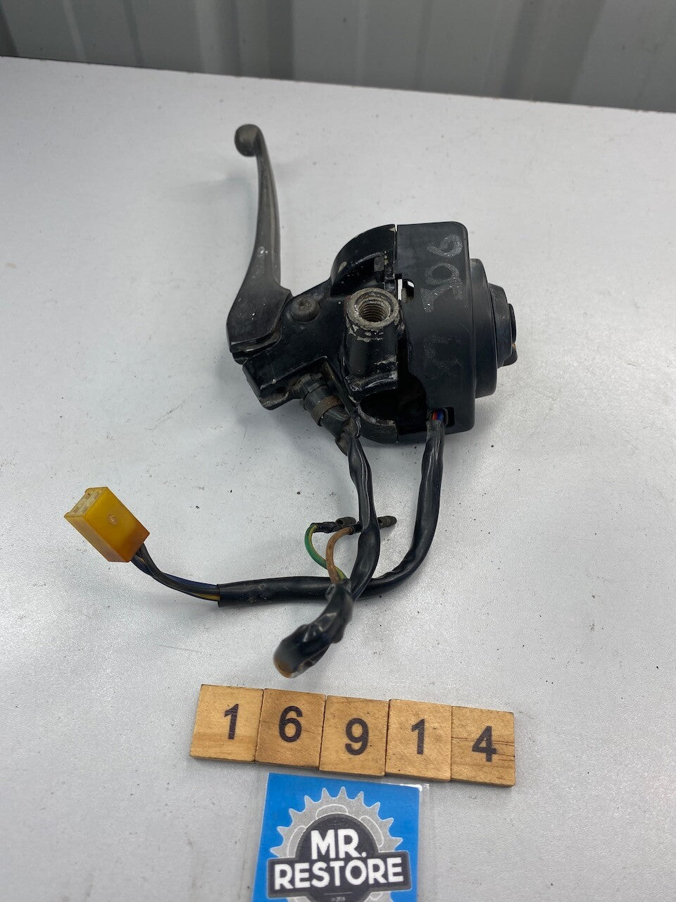 Yamaha Jog 1987 R/H Handlebar Switch & Lever