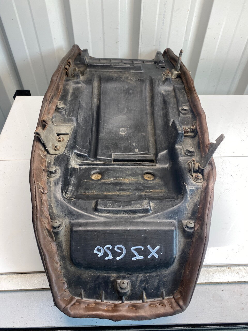 Yamaha XJ650 Seca Seat, Strap & Latches