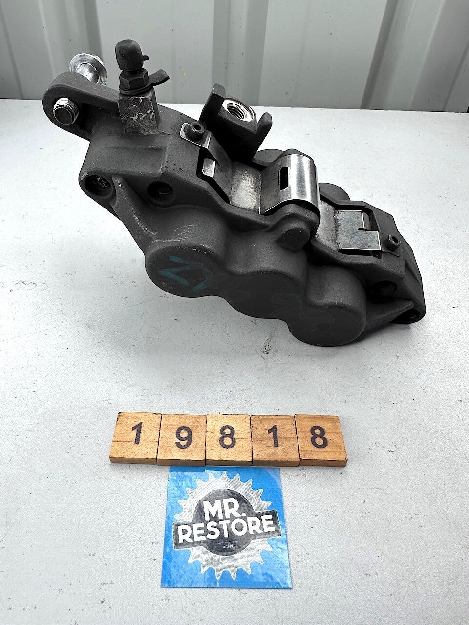 Kawasaki ZX600 Ninja ZX-6R - R/H Front Brake Calliper 43041-1821-GZ