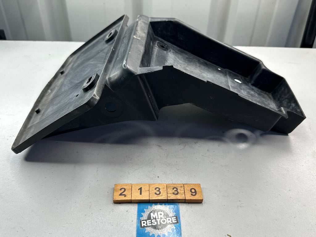 Yamaha TZR250 1986-88 1KT 2MA License Plate Fender Mudguard 2MA-21610