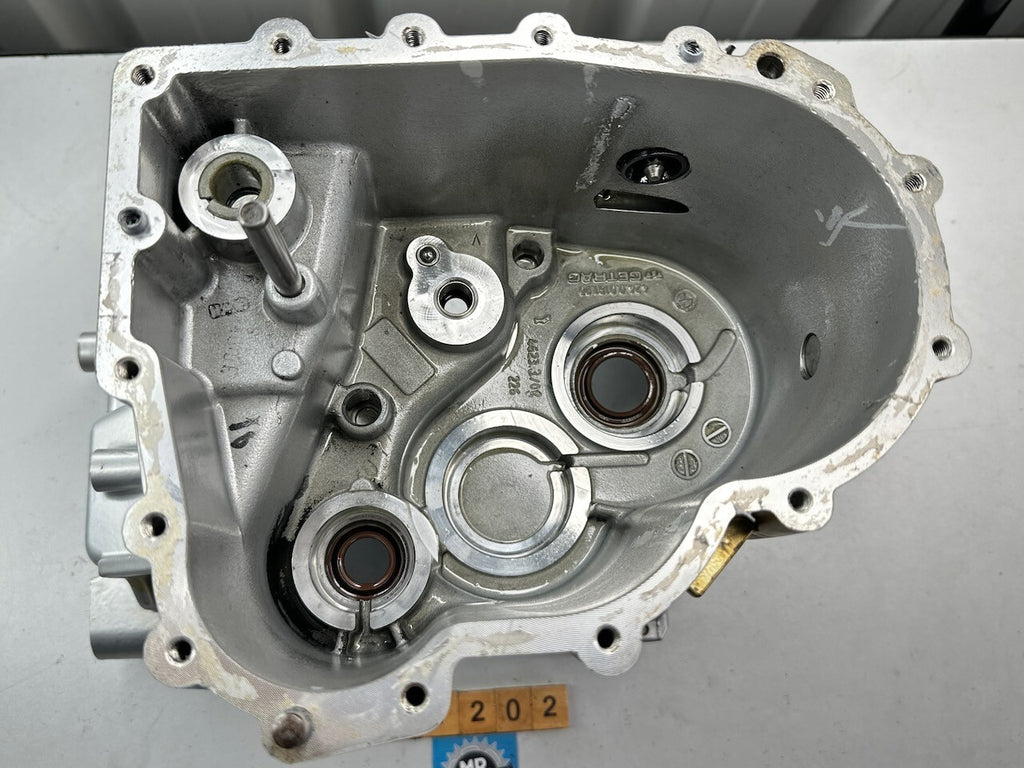 BMW R1150GS R1100RS R1150R R1200C R1100S Transmission Gearbox Case 4240018190