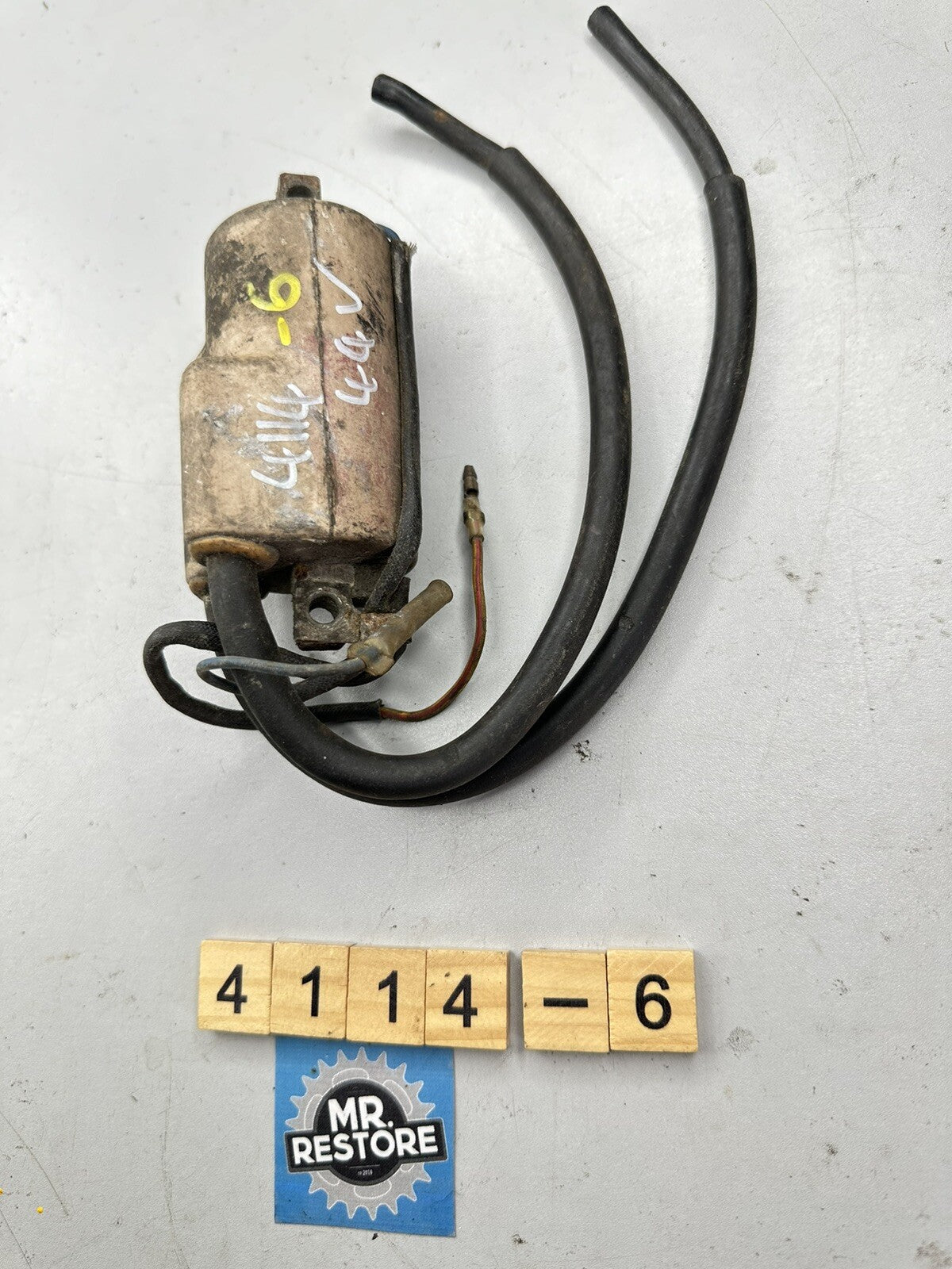 Suzuki GSX1100 ET ESD GSX750 Ignition Coil Genuine OEM129700