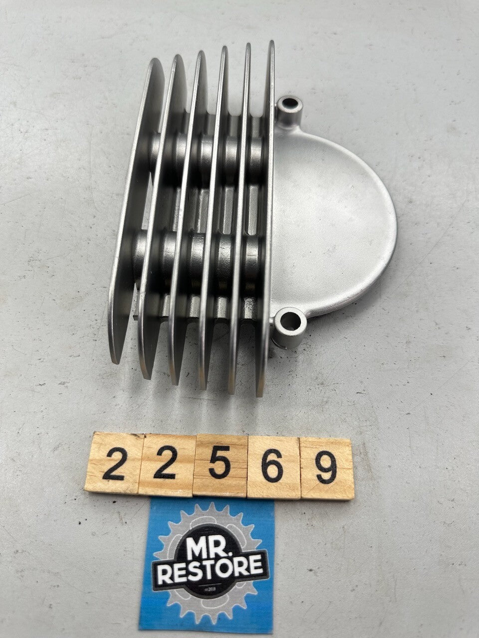 Yamaha XV250 XV240 Virago Cylinder Head Side Cover 3 - 2UJ-11185