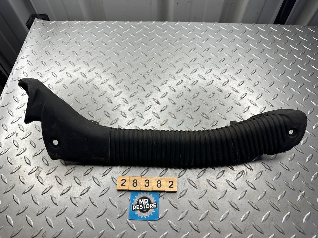 Yamaha FZR1000 FZR750 Left Air Duct 1 - 2GH-2838N  2GH-2838N-00