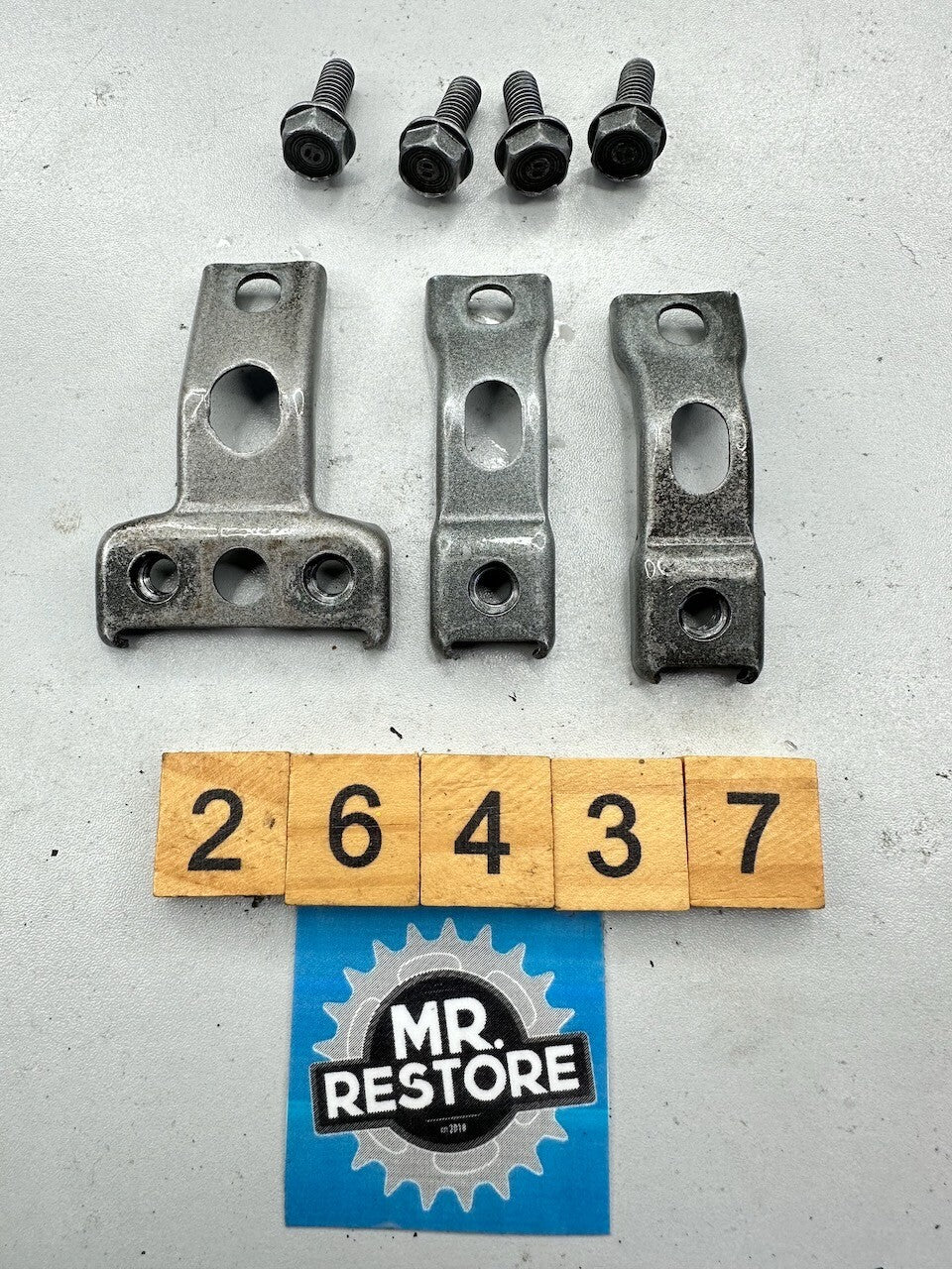 Honda VF1000 '84-86' Ignition Coil Stay Brackets 30515-MB6-003 30516-MB6-003