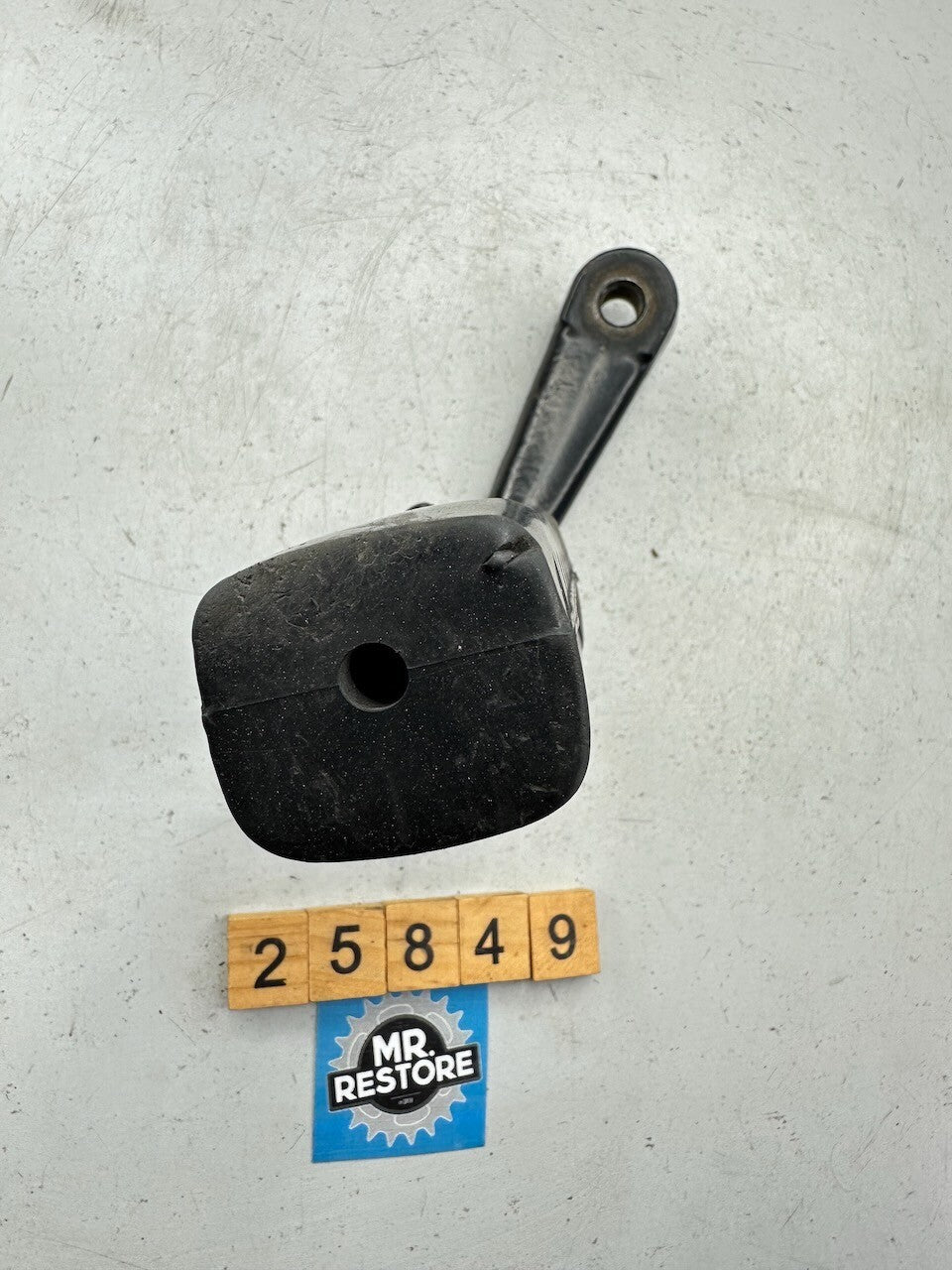 Kawasaki Z1300 KZ1300 Right Foot Rest Peg & Bracket 34028-1016
