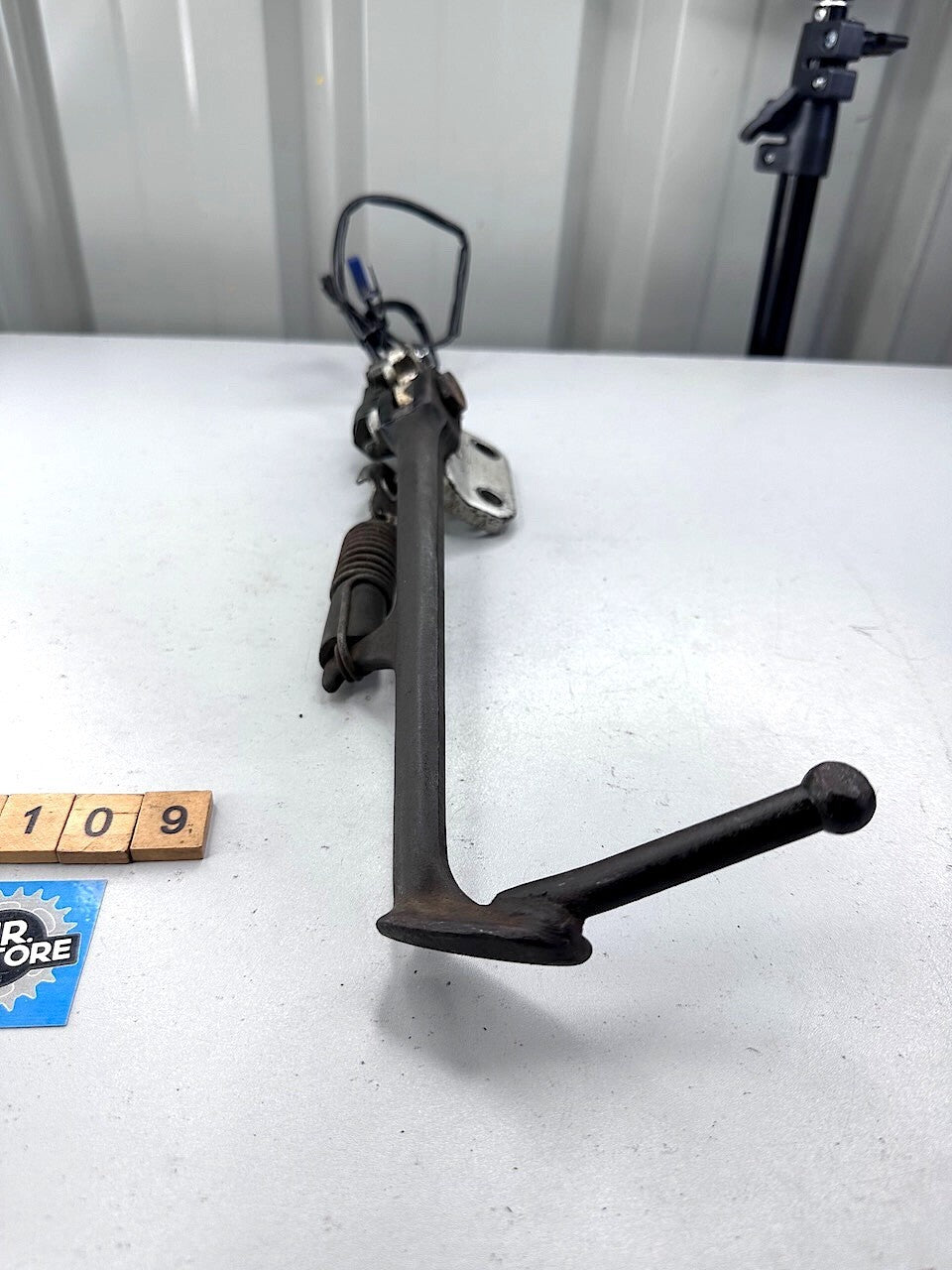 Yamaha FZR250 R 3LN 1990-94 Side Stand & Bracket 3LN-21458-51  2KT-27311
