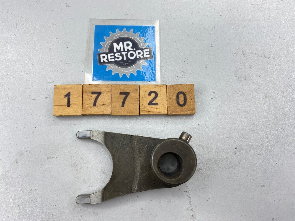 Honda XL500 XL250 XR500 XR250 FT500 Centre Gearshift Fork 24213-429