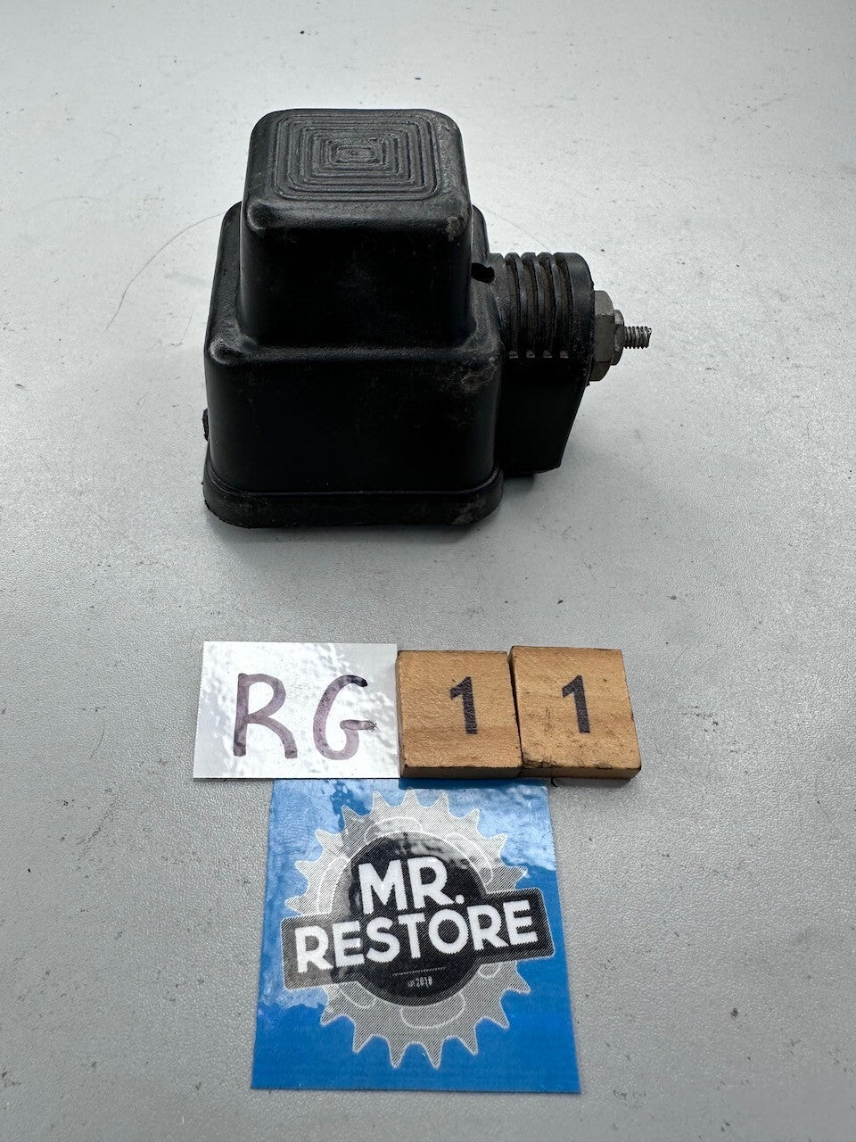 Suzuki RG500 RG400 Rear Indicator Shell