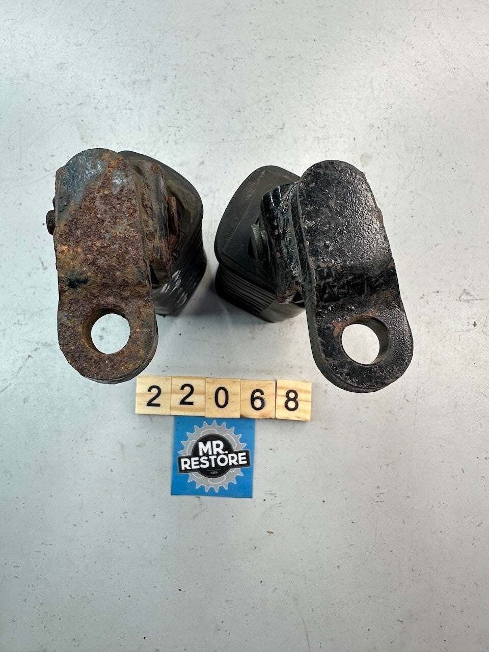 Kawasaki GT550 Z550 Riders Foot Rest Peg Pair 34027-1108  34027-1109  34003-1148