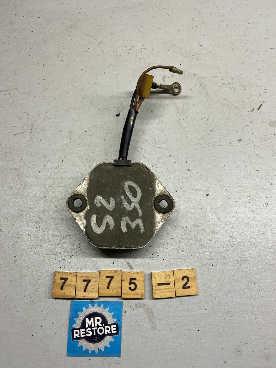 Kawasaki KH250 KH400 KH500 MACH Voltage Regulator
