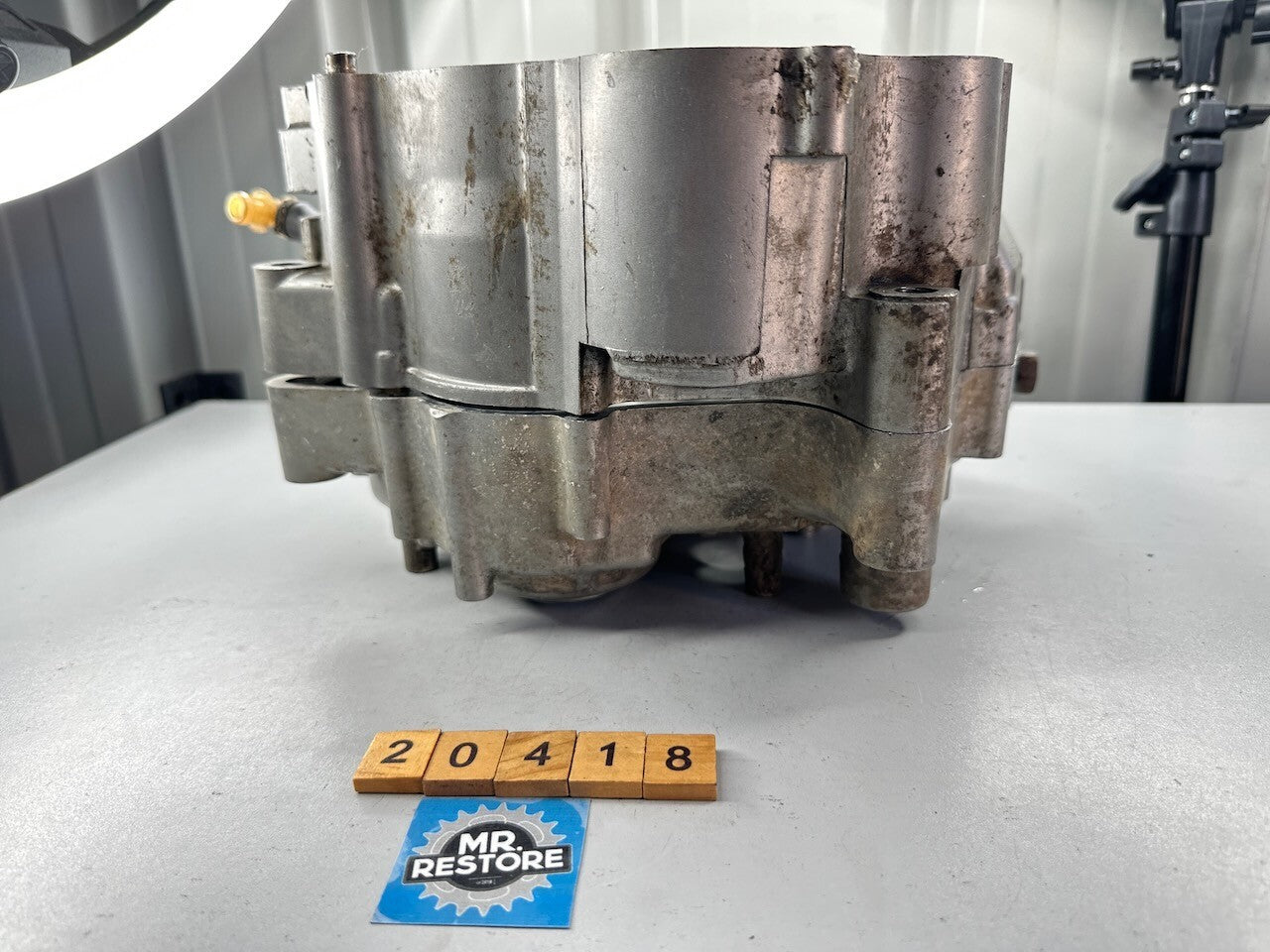 Suzuki DR350 '90-96' DR250 '90-94' Crankcases 11301-14882