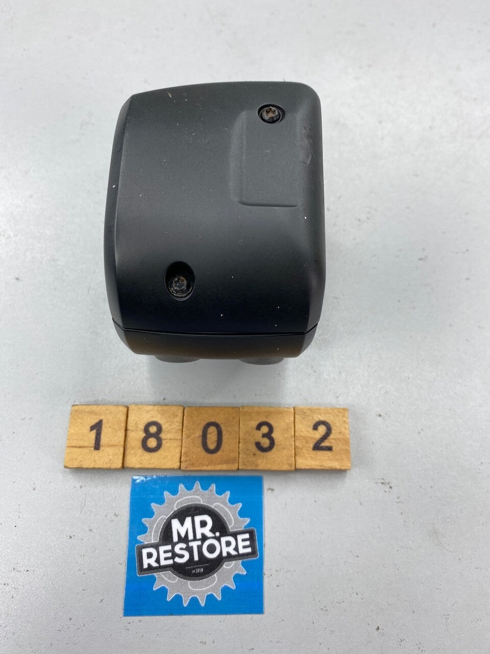 BMW R1200GS L/H Handlebar Switch with ESA Info ASC/ABS 61317704627