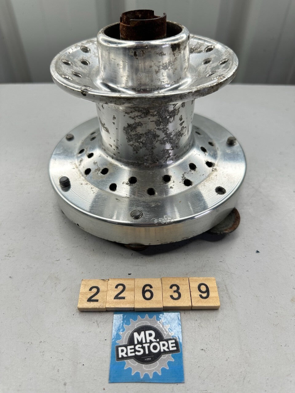 Kawasaki VN800 VN400 Vulcan Front Wheel Hub 41034-1247