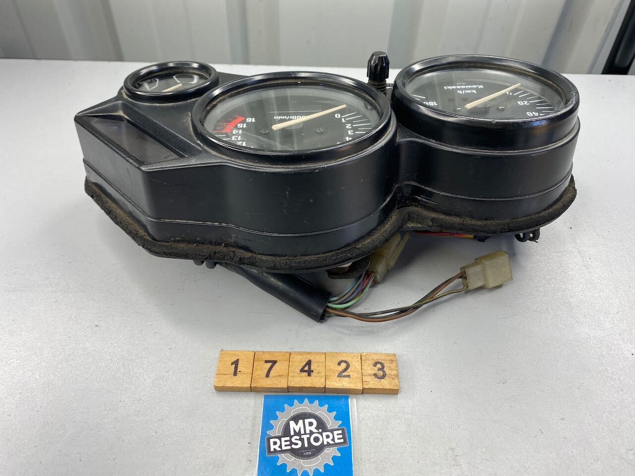 Kawasaki ZZR400 Dashboard Instruments Meters KMH (Showing 22,000ks) 
