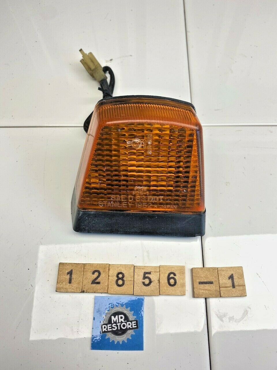 Kawasaki GPZ1000 RX Rear R/H Indicator & Bulb Holder Loom 23040-1124