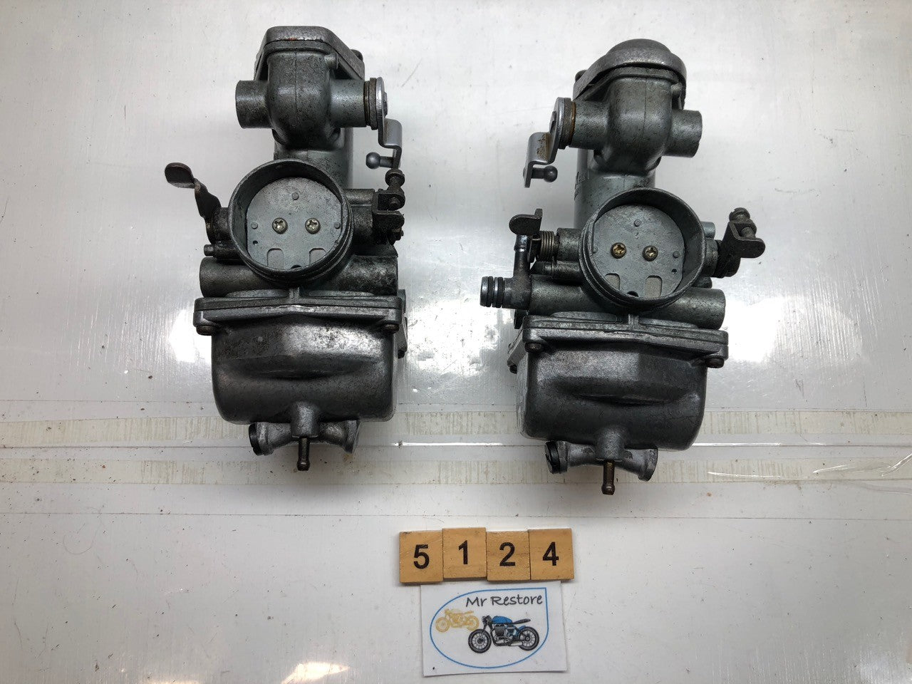 Keihin 27mm (Honda?) Pair of Carburettors Carb Classic Vintage Motorcycle VMX