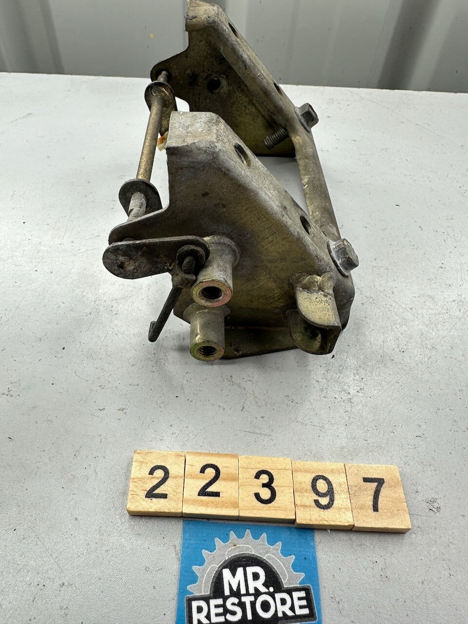 Kawasaki GPZ1000RX ZX1000 1986-88 Tail Grip Bracket & Latch 11044-1172