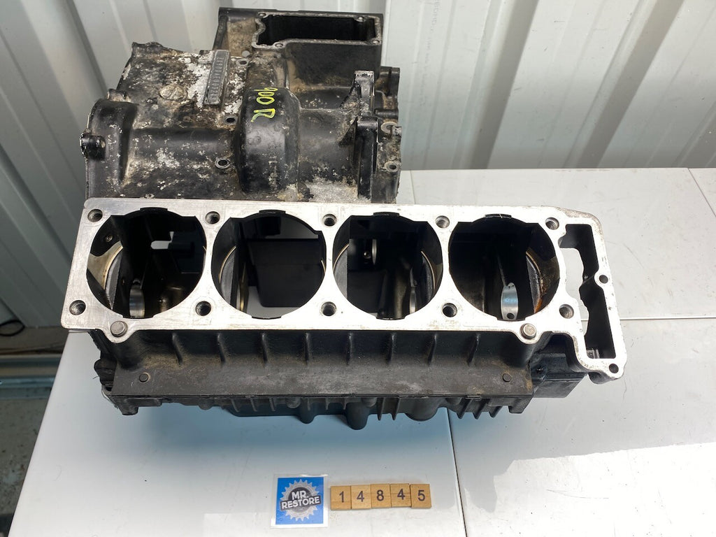 Kawasaki GPZ900R ZX900 Crank Cases