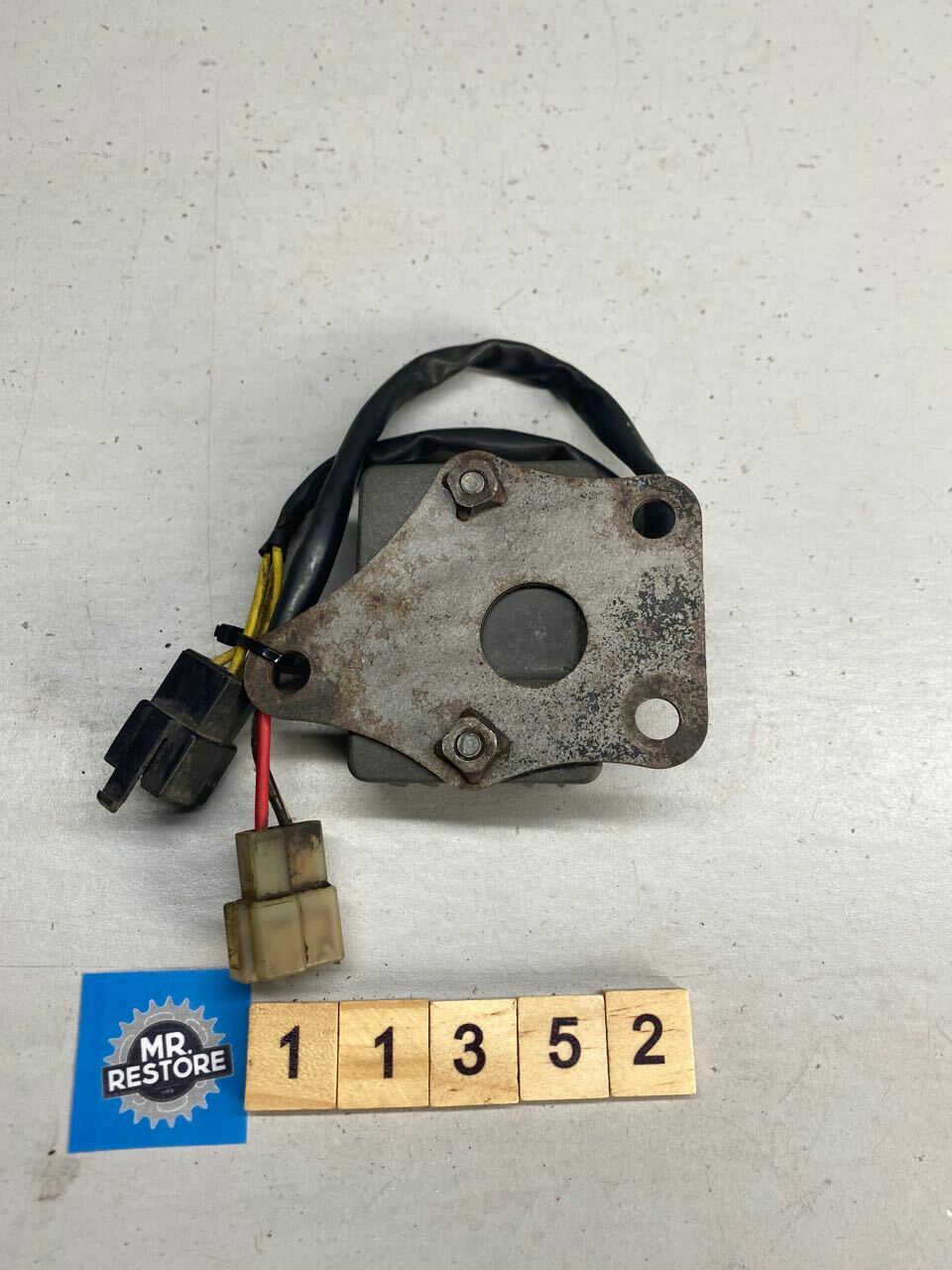 Suzuki TS200R Regulator Rectifier & Bracket OEM