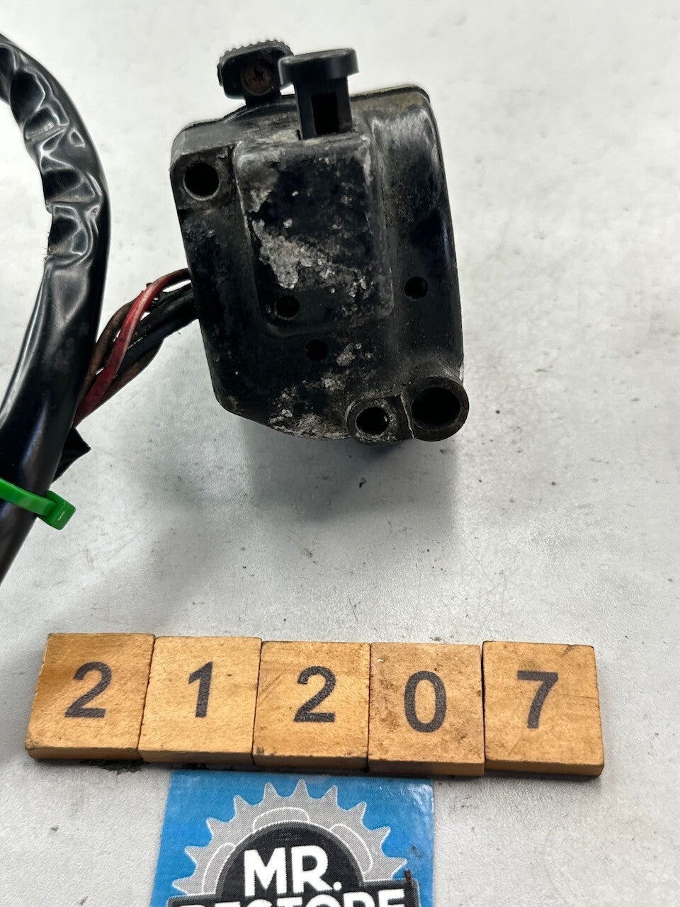 Yamaha SR250 R/H Handlebar Switch