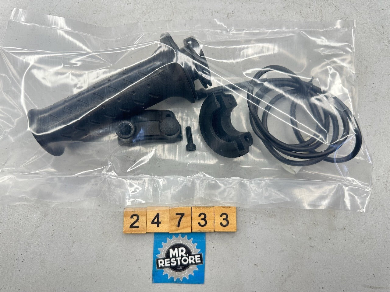 BMW G650GS 2010-16  Heated Throttle Grip 61317728862