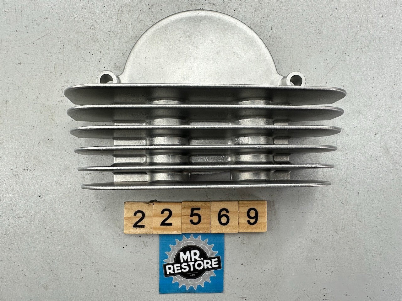 Yamaha XV250 XV240 Virago Cylinder Head Side Cover 3 - 2UJ-11185