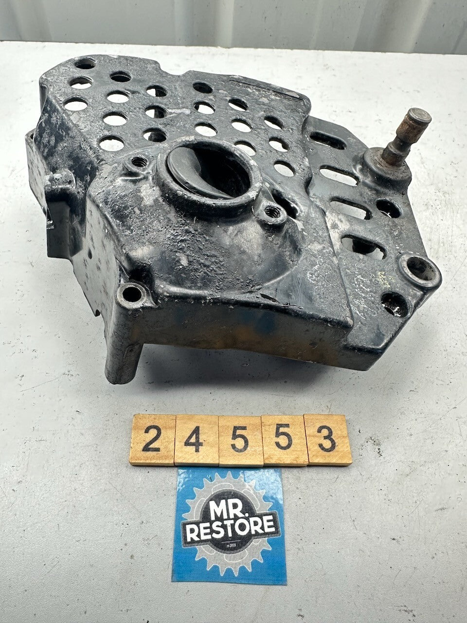 Suzuki GSX750 Katana Engine Sprocket Cover