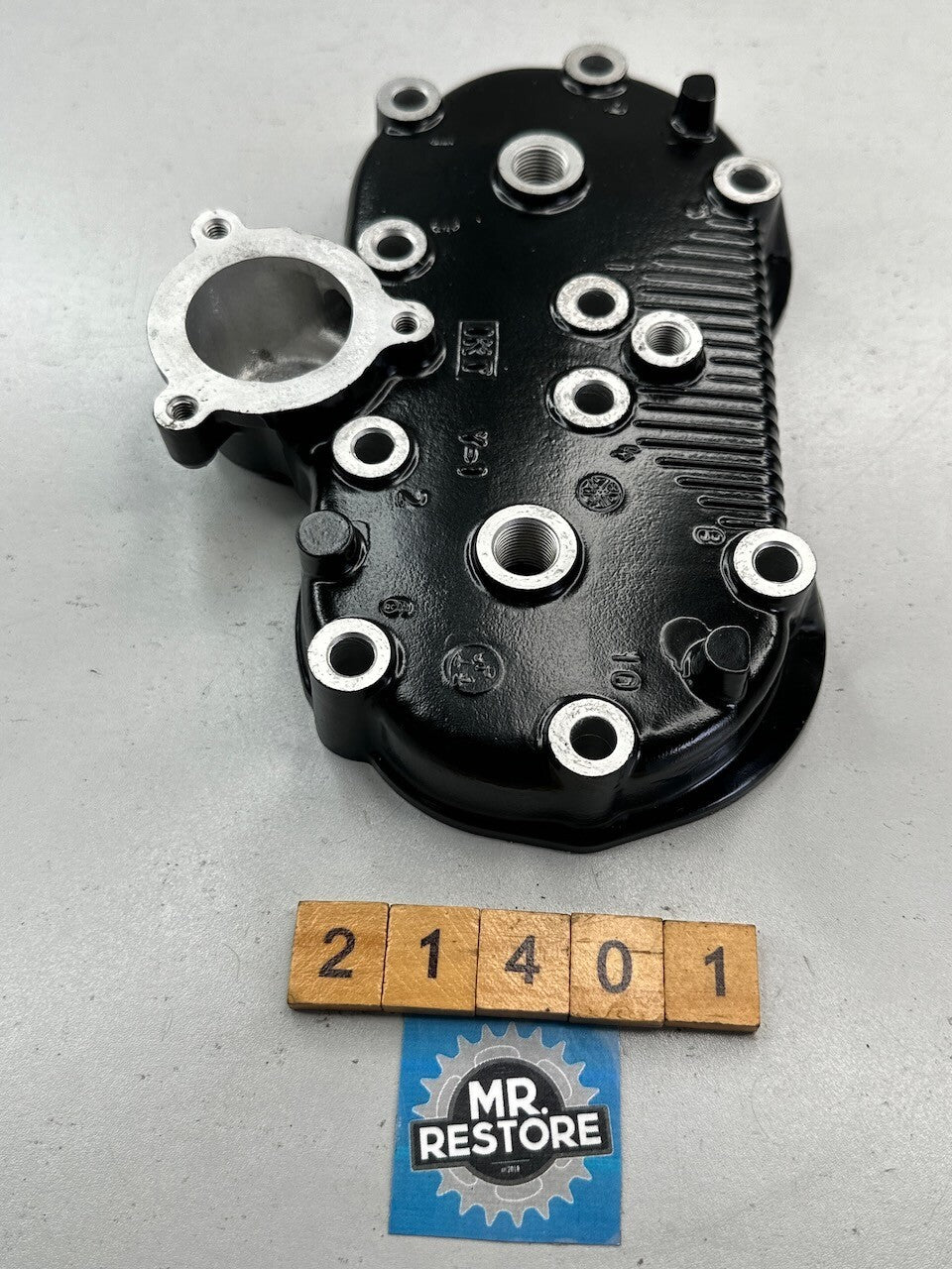 Yamaha TZR250 1986-88 1KT 2MA Cylinder Head 1KT-11111 (Repainted)