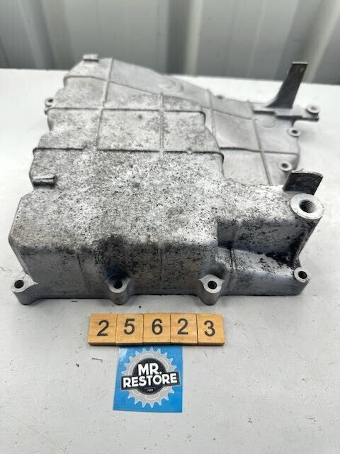 Honda CBR900RR Fireblade 1992-1999 Oil Pan Sump 11210-MAE-000